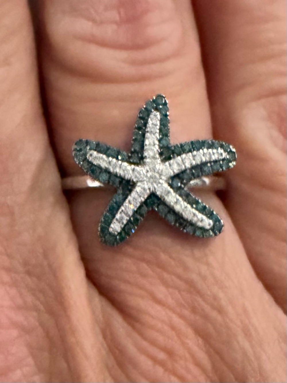 14K White Gold Starfish Ring - Natural Diamonds